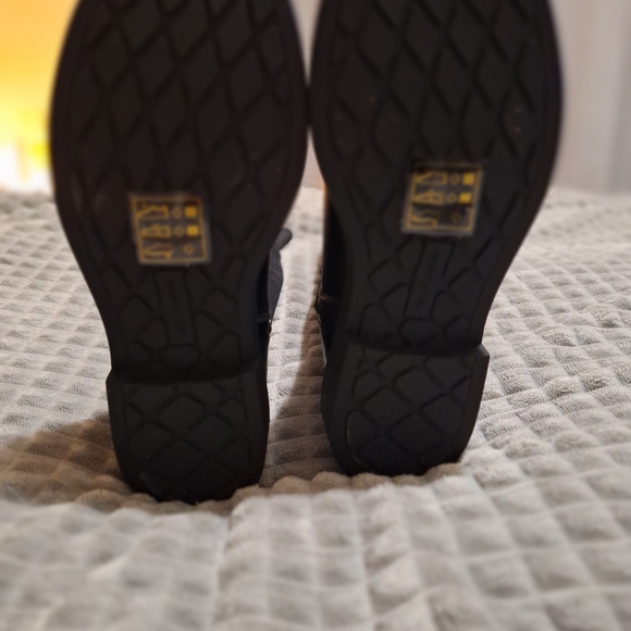 "Call It Spring" Women's Tall black flat boots-size 6 - Picture 2 of 8